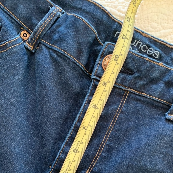 Maurice’s / High Rise / Stretch / Skinny Jean / Dark Wash  Size L - Picture 2 of 7